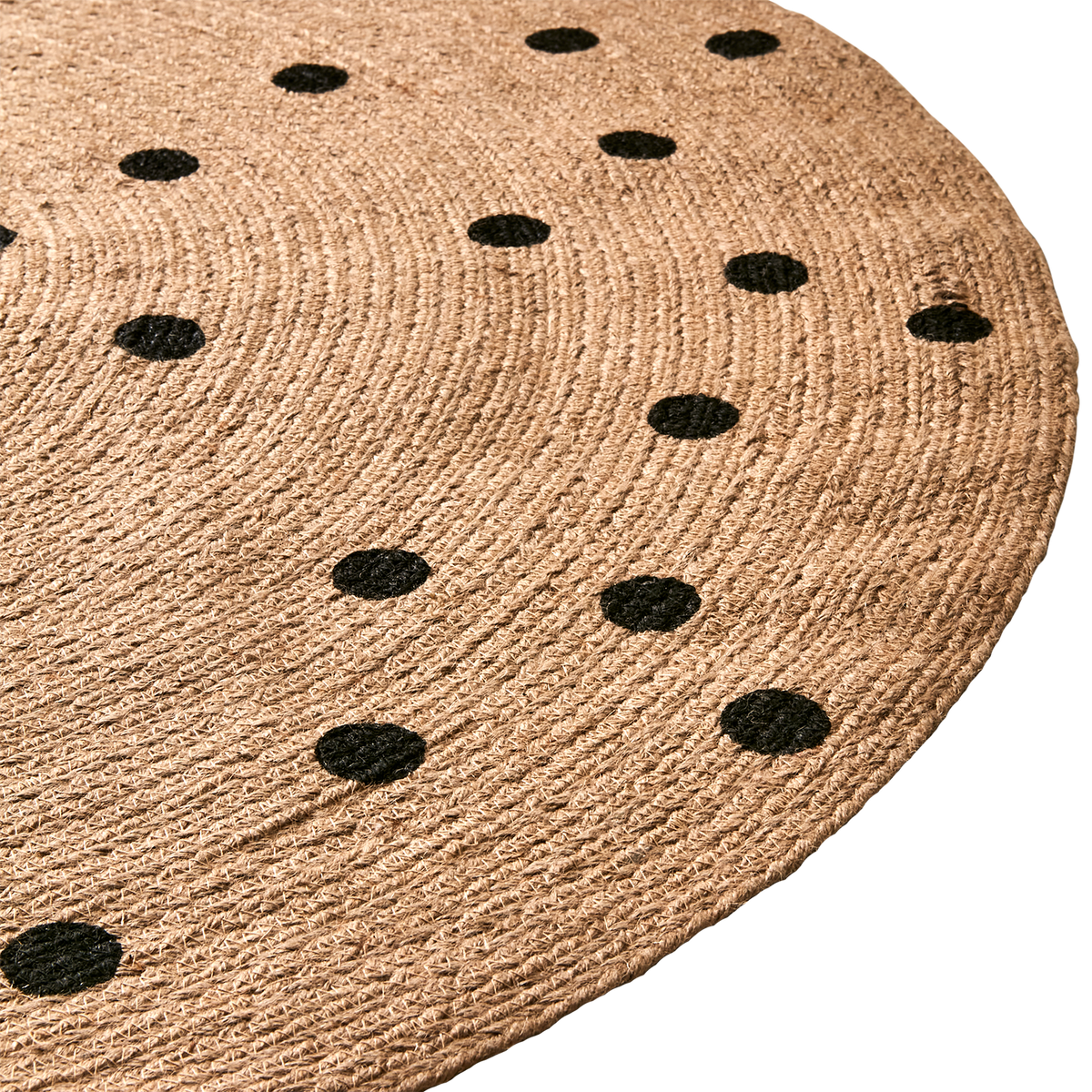 JUNI Matta i flätad jute, natur med svarta prickar över hela ytan, diameter 120 cm – bild 2