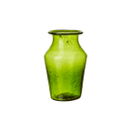 VIOLETTA Vas S i grönt munblåst glas med vid rullad mynning, Ø10 × H15 cm